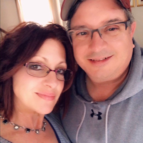 Meet your Posher, Lori - Picture 3 of 7